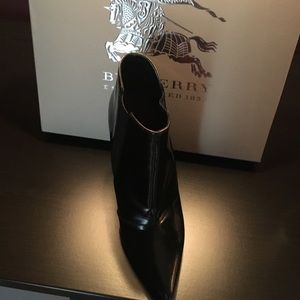 Burberry booties
